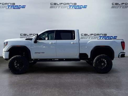 Used 2020 GMC Sierra 2500 AT4 w/ AT4 Premium Package image 8