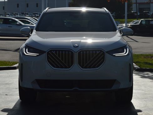 Used 2026 BMW X3 xDrive30 w/ Premium Package image 6