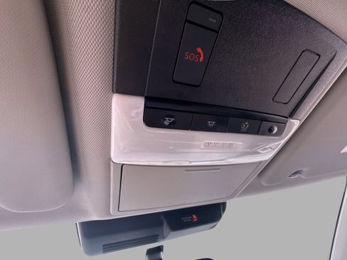 Used 2024 Mitsubishi Outlander ES AWD/4WD image 18