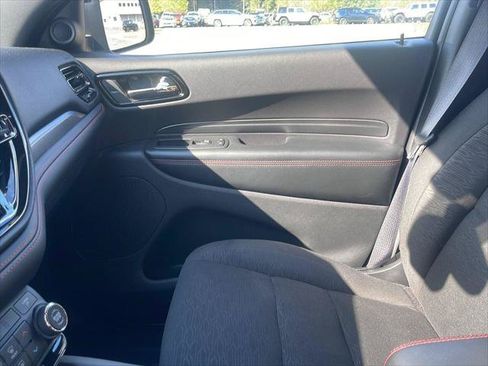 Certified 2025 Dodge Durango R/T w/ Blacktop Package AWD/4WD image 32
