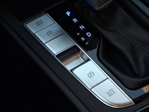 Certified 2023 Hyundai Elantra Limited image 26