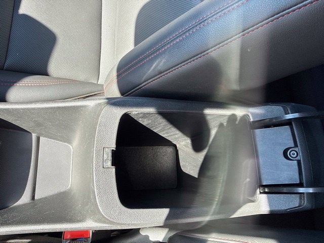 Used 2024 Chevrolet Trax RS w/ Sunroof Package FWD image 28