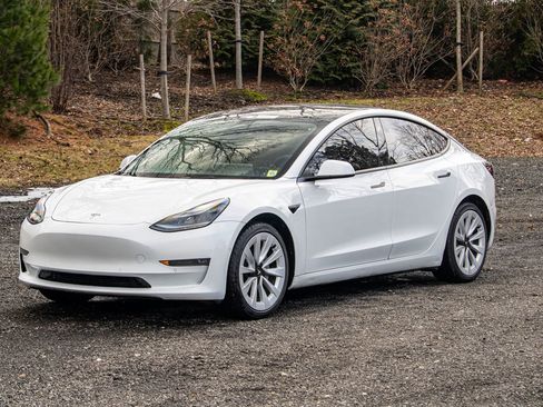 Used 2022 Tesla Model 3 Long Range image 1