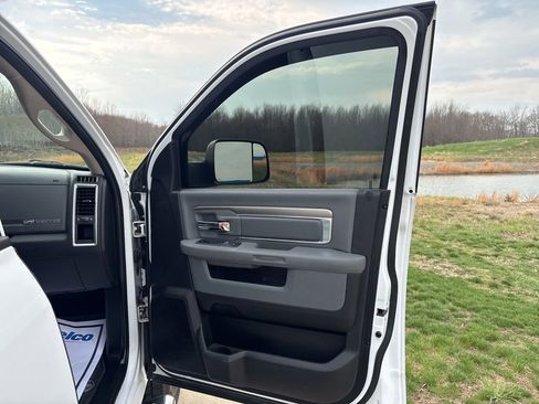 Used 2018 RAM 2500 Big Horn AWD/4WD image 31