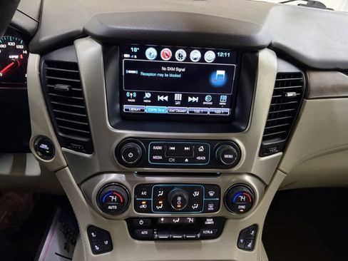 Used 2018 GMC Yukon XL Denali image 43