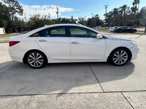 Used 2012 Hyundai Sonata SE w/ Navigation & Sunroof Pkg image 9