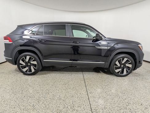 Used 2024 Volkswagen Atlas Cross Sport SEL image 8