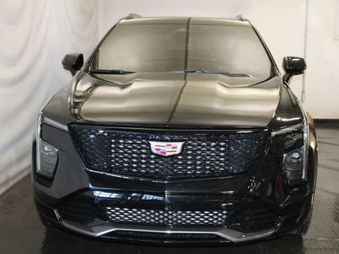 Certified 2024 Cadillac XT4 Sport AWD/4WD image 3