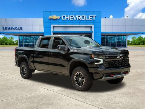 Used 2022 Chevrolet Silverado 1500 ZR2 w/ Technology Package AWD/4WD image 1