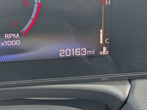 Used 2025 Chevrolet TrailBlazer LT AWD/4WD image 34