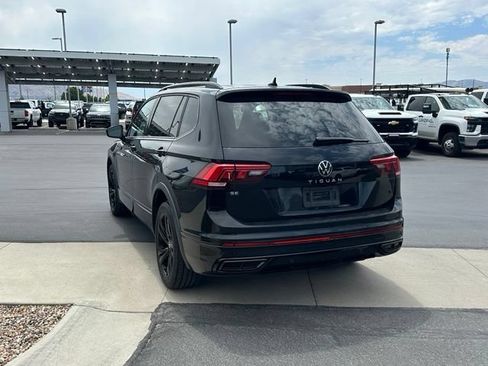 Used 2023 Volkswagen Tiguan SE R-Line AWD/4WD image 4