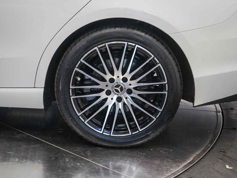 Used 2025 Mercedes-Benz C 300 4MATIC Sedan image 10
