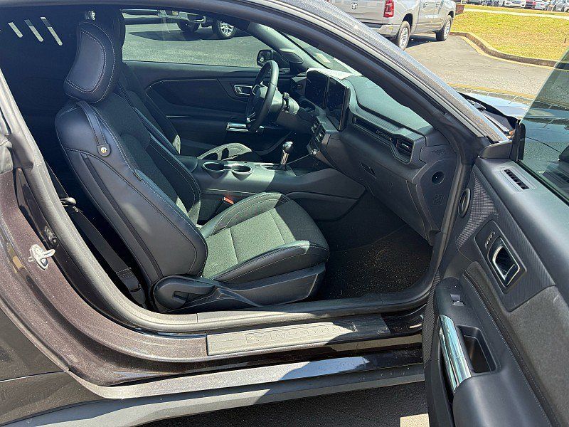 Used 2024 Ford Mustang Coupe RWD image 12