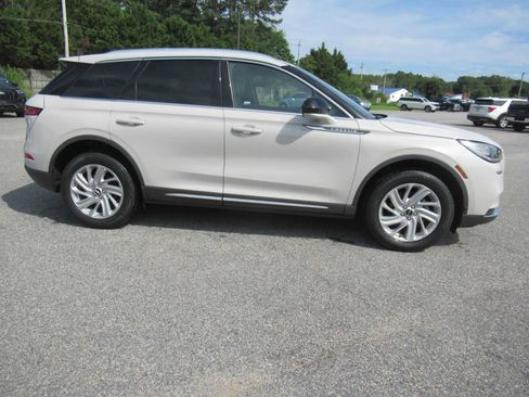 Used 2022 Lincoln Corsair FWD image 4