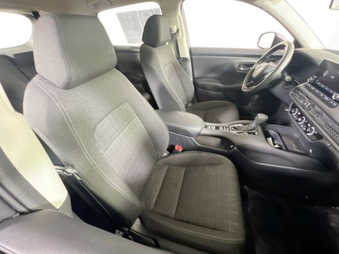 Used 2023 Honda HR-V LX image 25
