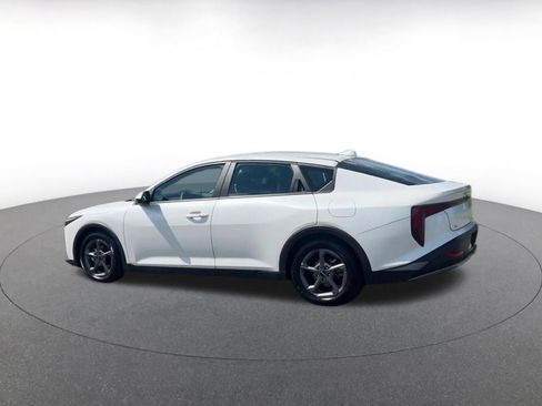 Used 2025 Kia K4 FWD image 10