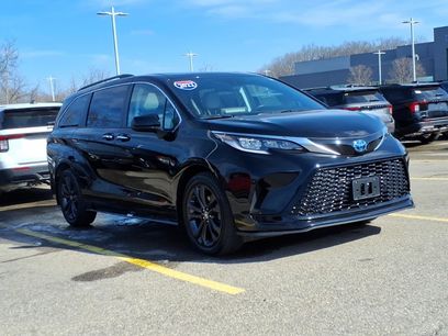 Used 2022 Toyota Sienna XSE