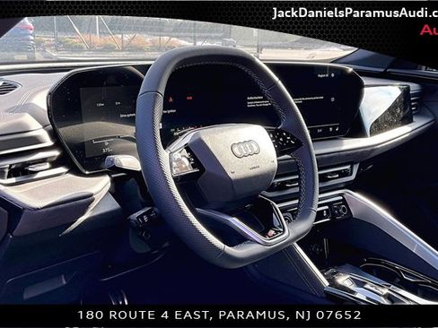 New 2025 Audi SQ5 Premium Plus image 6