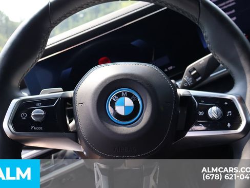 Used 2023 BMW i7 xDrive60 AWD/4WD image 32