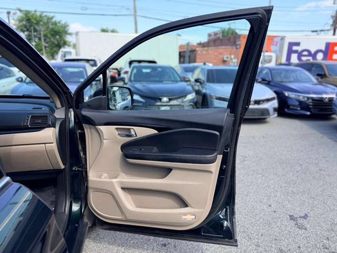 Used 2016 Honda Pilot Elite image 32