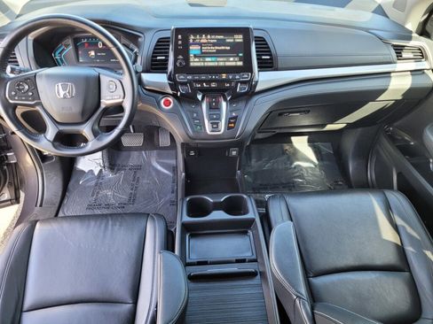 Certified 2024 Honda Odyssey EX-L image 17
