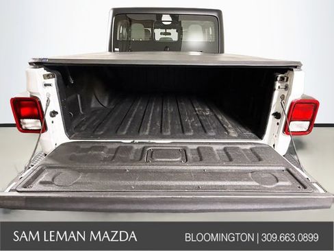Used 2024 Jeep Gladiator Sport image 23