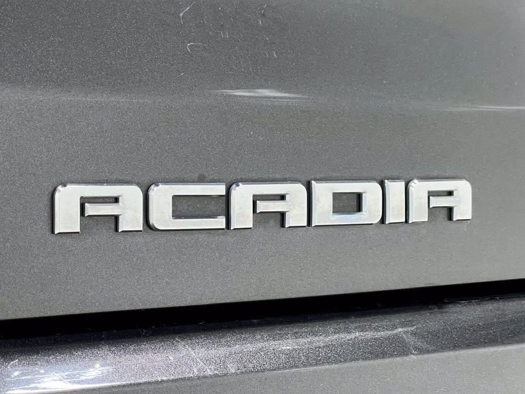 Used 2017 GMC Acadia Denali w/ Technology Package AWD/4WD image 44