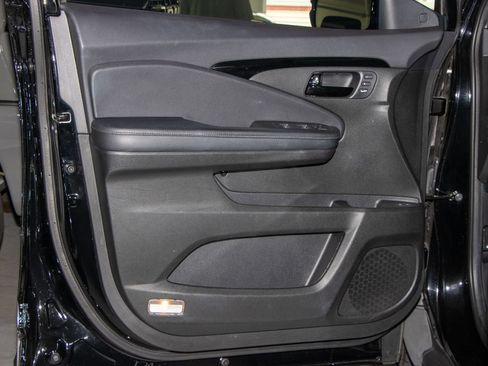 Used 2023 Honda Passport Elite image 6