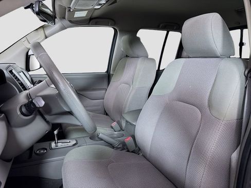 Used 2020 Nissan Frontier SV w/ Midnight Edition Floor Mats image 20