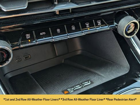 Used 2026 Chevrolet Traverse Z71 w/ Driver Confidence Package image 9