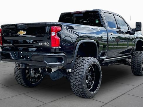 Used 2022 Chevrolet Silverado 2500 High Country AWD/4WD image 13