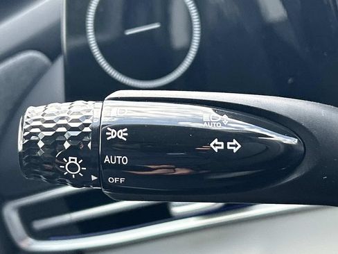 New 2026 Hyundai Elantra Limited FWD image 32