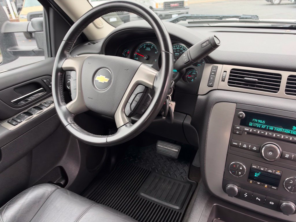 Used 2014 Chevrolet Silverado 3500 LTZ w/ LTZ Plus Package AWD/4WD image 30