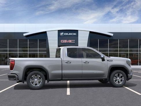 New 2026 GMC Sierra 1500 SLE image 5