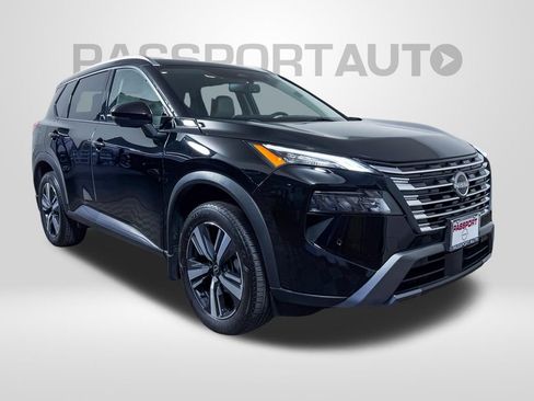 Certified 2024 Nissan Rogue SL FWD image 3
