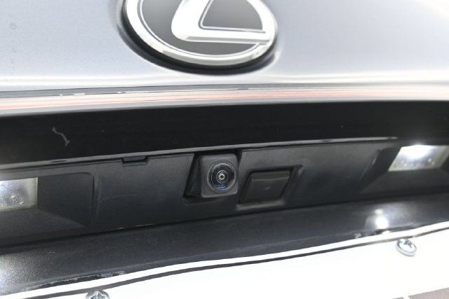 Used 2023 Lexus IS 350 F Sport RWD image 10