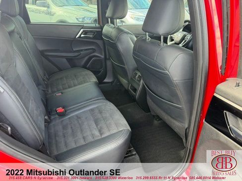 Used 2022 Mitsubishi Outlander SE AWD/4WD image 12