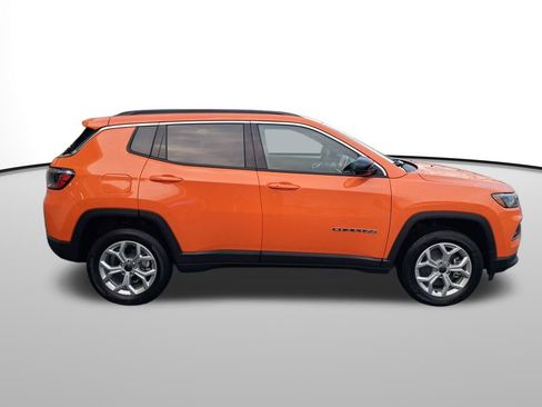 New 2026 Jeep Compass Latitude image 7