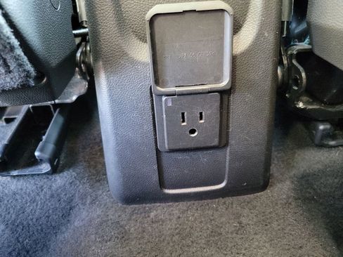 Used 2022 Buick Encore Preferred w/ Safety Package image 11