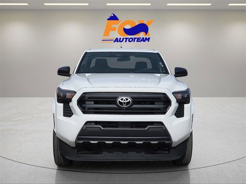 New 2026 Toyota Tacoma SR image 8