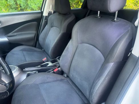 Used 2013 Nissan Juke SV FWD image 15