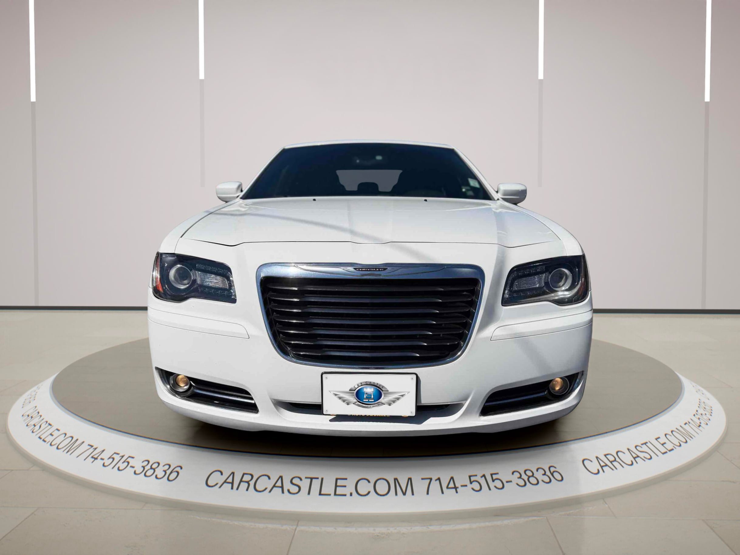 Used 2013 Chrysler 300 S RWD image 8