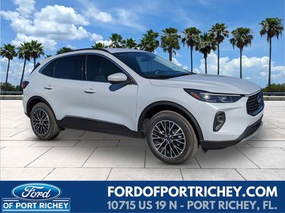 New 2026 Ford Escape SE w/ PHEV Premium Package