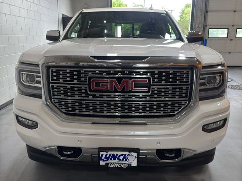 Used 2017 GMC Sierra 1500 Denali w/ Denali Ultimate Package AWD/4WD image 8