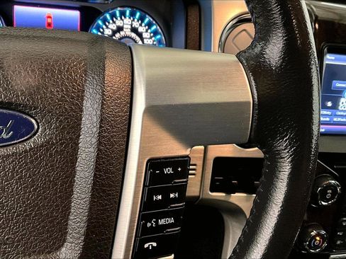Used 2013 Ford F150 Platinum image 19