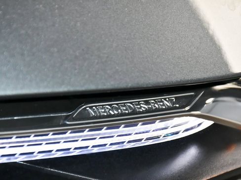 Used 2025 Mercedes-Benz GLS 450 4MATIC image 82