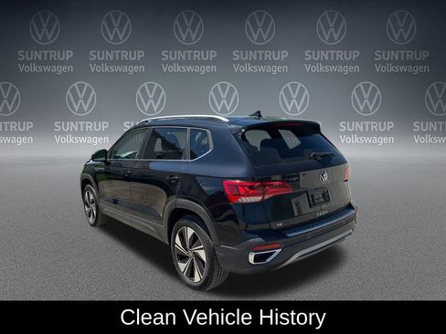 Used 2024 Volkswagen Taos SE AWD/4WD image 4
