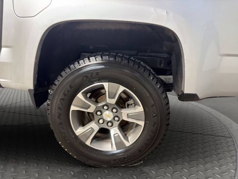 Used 2017 Chevrolet Colorado Z71 AWD/4WD image 22