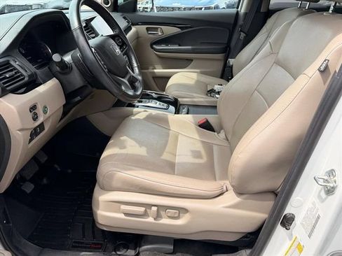 Used 2022 Honda Pilot Elite image 8