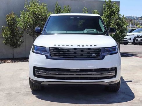 New 2026 Land Rover Range Rover Long Wheelbase SE AWD/4WD image 2